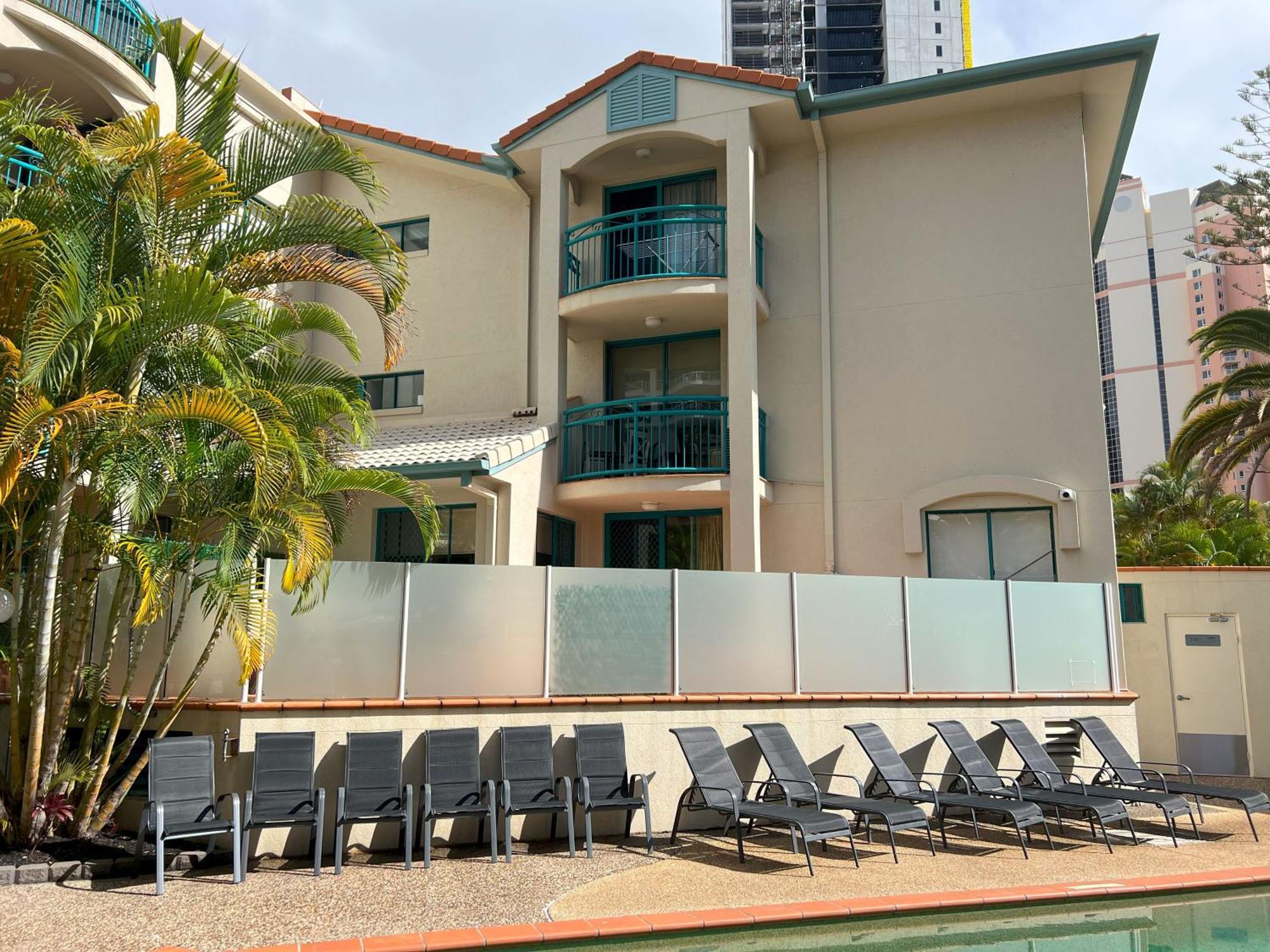 Cha Private Apts Aruba Beach Gold Coast Extérieur photo