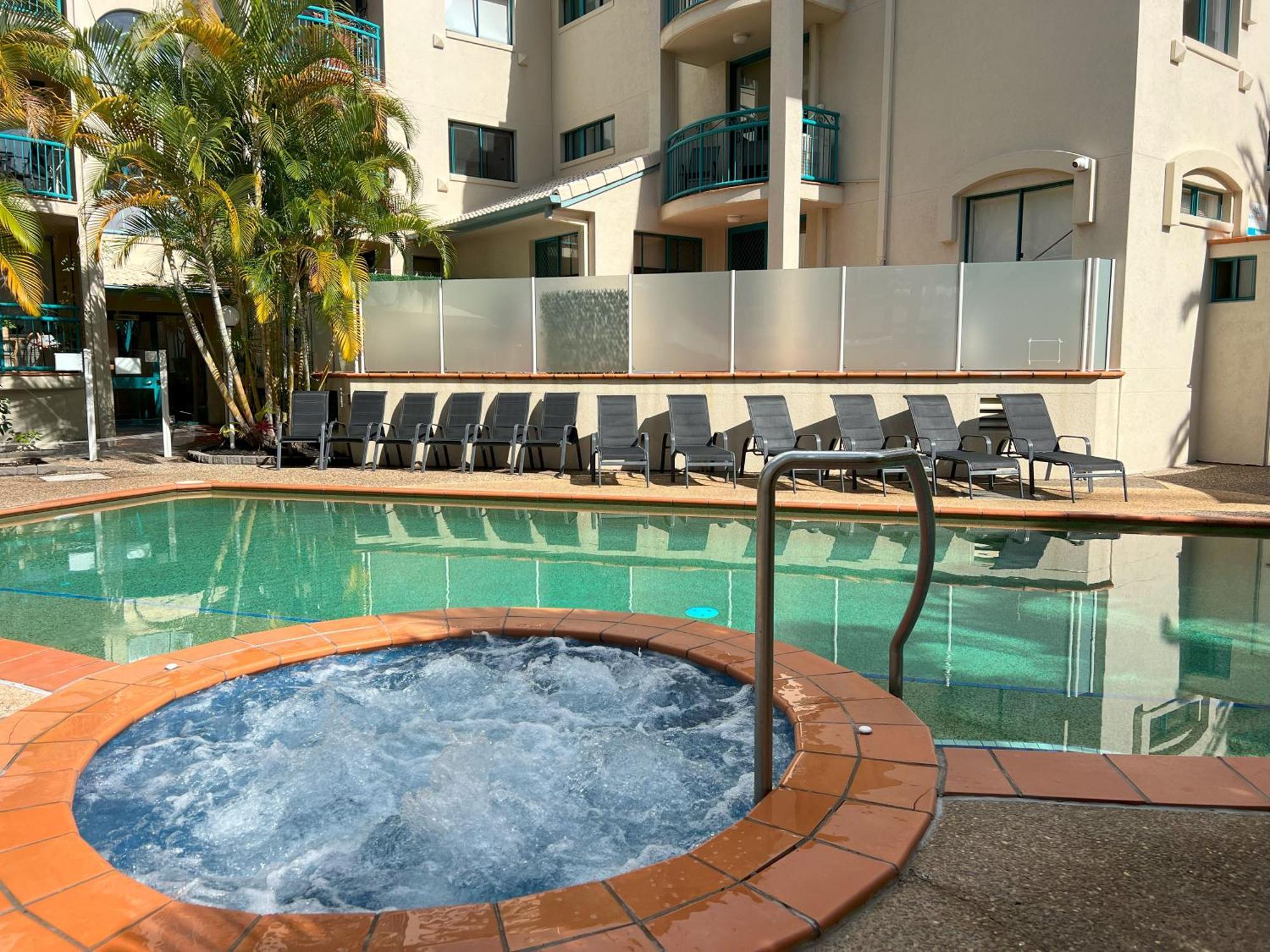 Cha Private Apts Aruba Beach Gold Coast Extérieur photo
