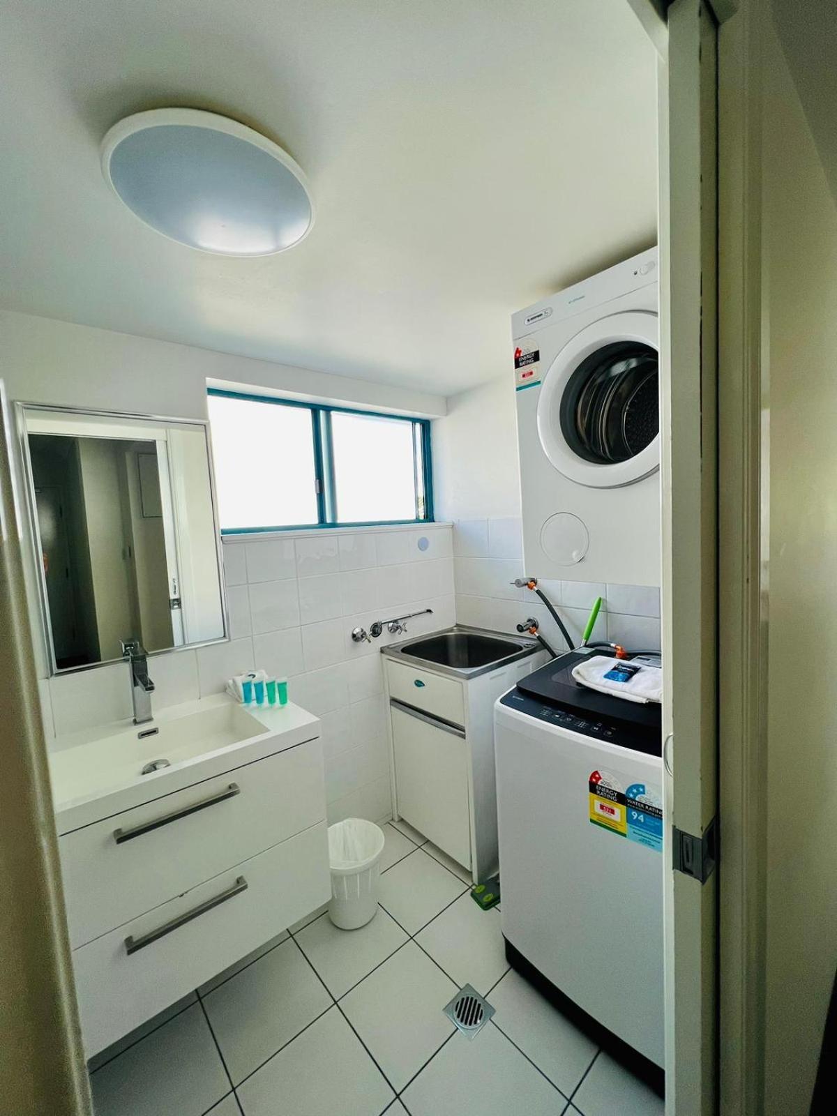 Cha Private Apts Aruba Beach Gold Coast Extérieur photo